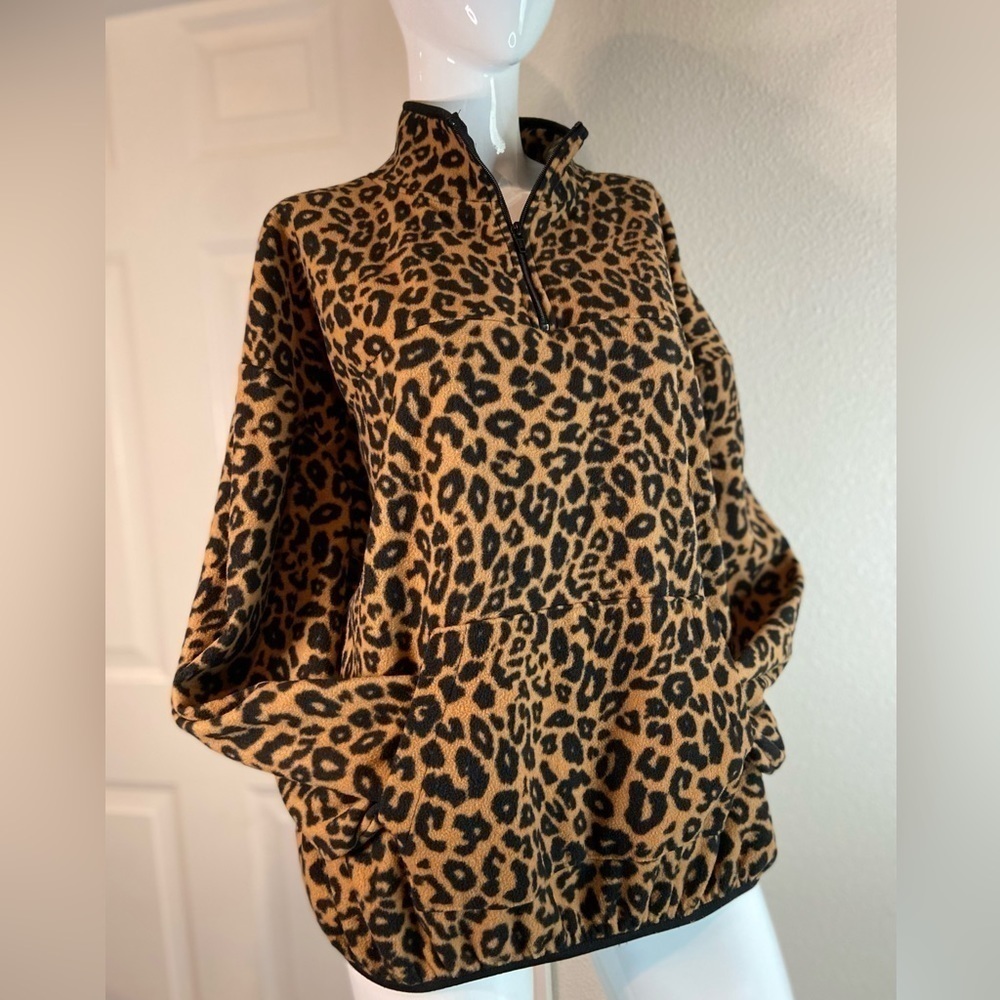 No Boundaries~Animal Print 1/2 Zip Pullover~Kangaroo Front Pocket~Size XXL/2XG